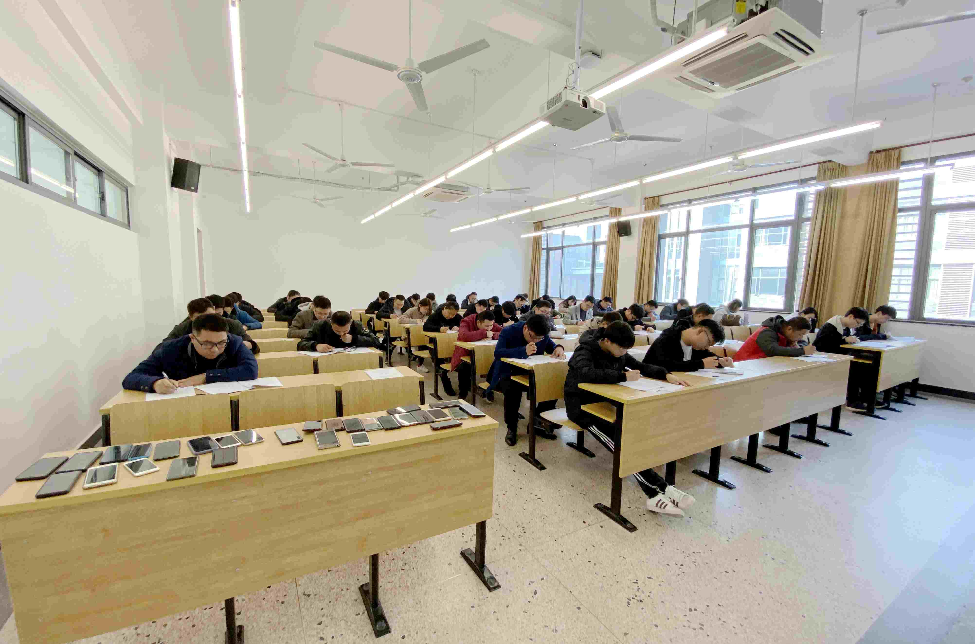 業務知識測試現場